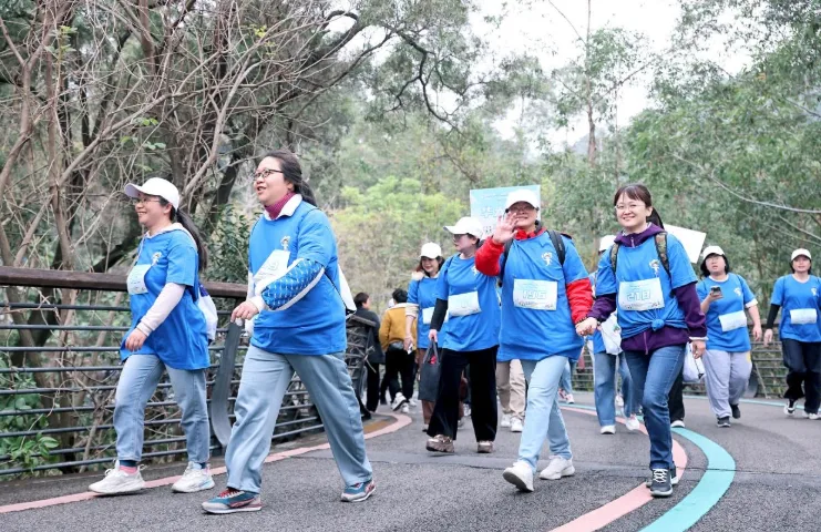 春分日运动正当时 百名福州市民开启健步行