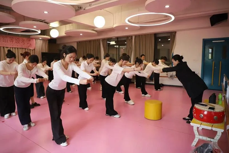 595朵“小茉莉”蓄力待放 青春志愿护航第九届数字中国建设峰会