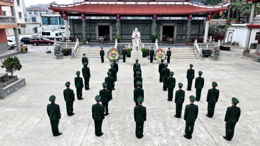 泉州武警官兵与烈士展开跨越时空“对话”