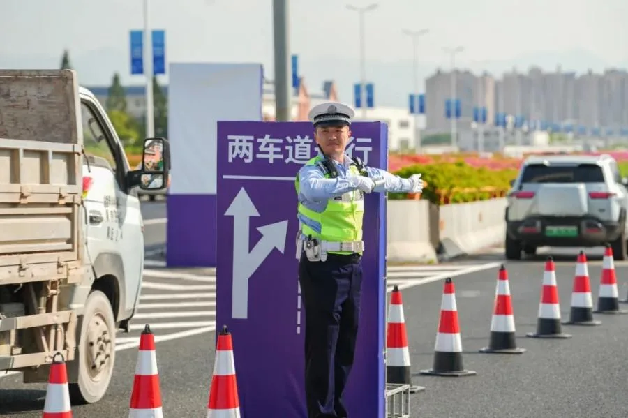 “闽超”赛场之外 “第12人”筑起安全屏障
