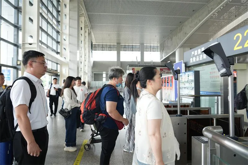 五一假期推出铁路旅游计次票 满足个性化出行需求