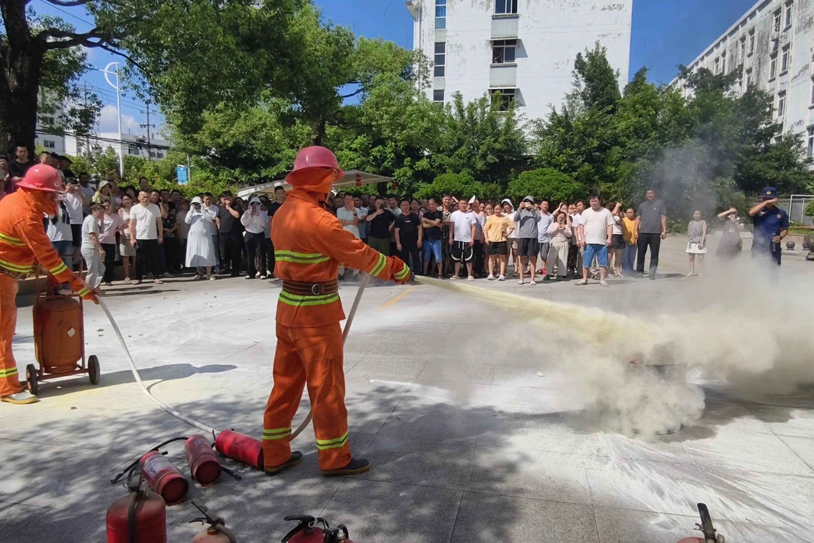 ​严守夏季防火关口 福建多地开展消防安全集中排查