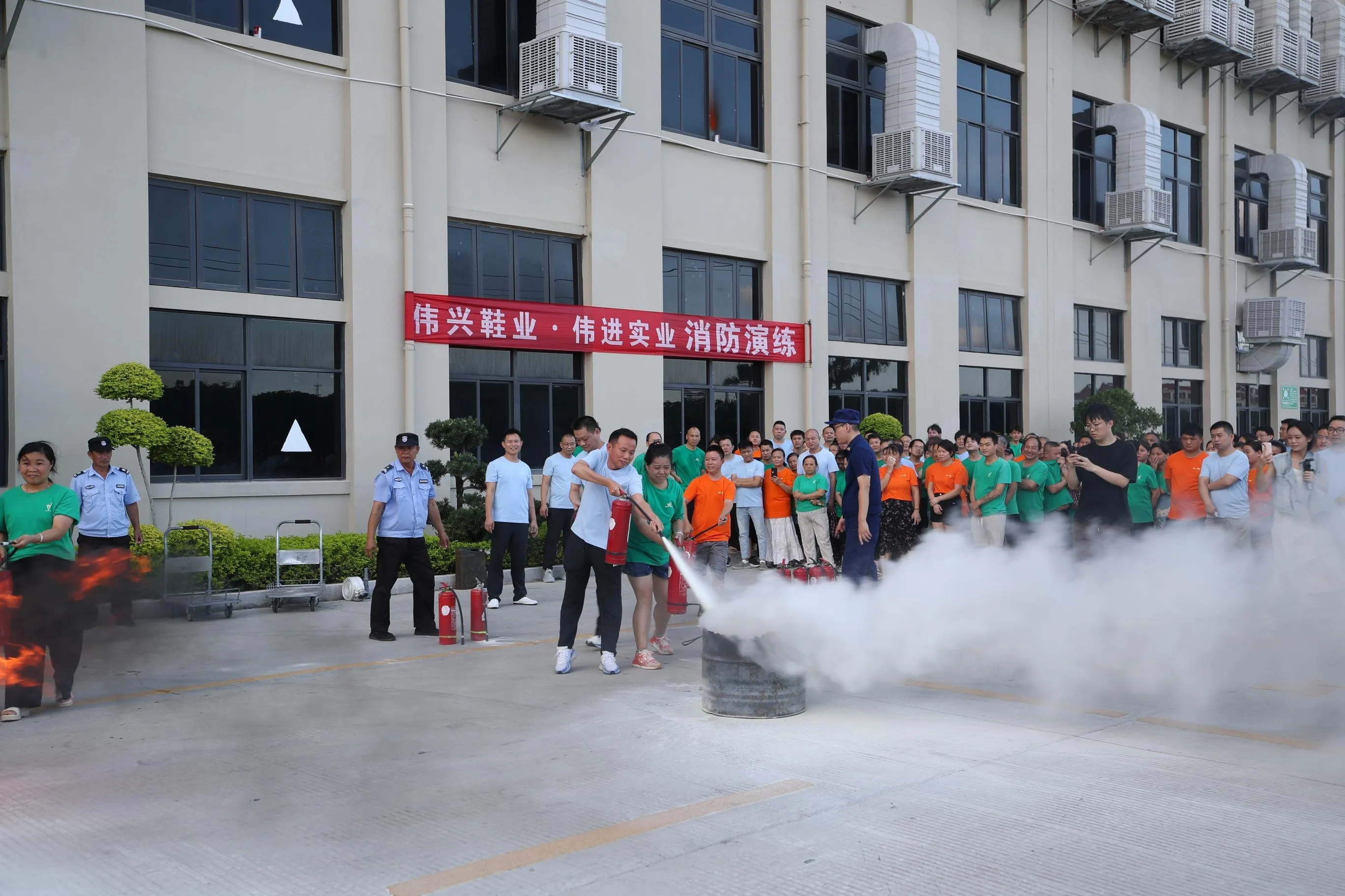 ​严守夏季防火关口 福建多地开展消防安全集中排查