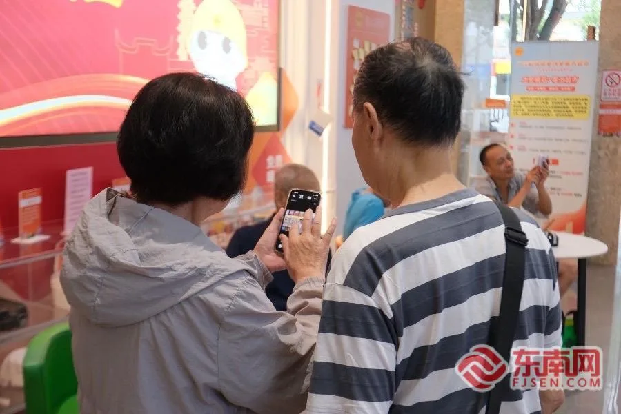 开学了!这本《暑假生活》,是同学们送给盛夏福建的纪念品