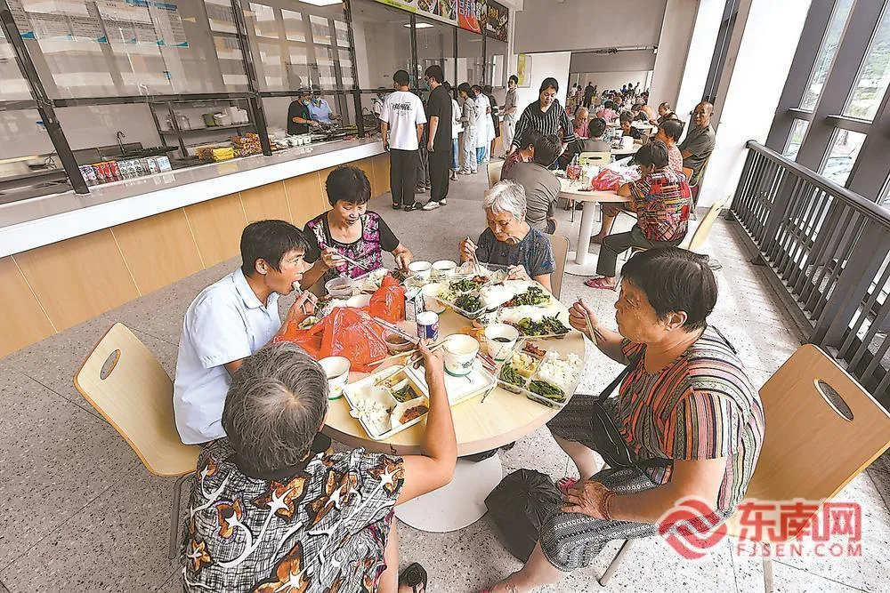 这份爱心餐暖胃暖心又鼓劲 民生