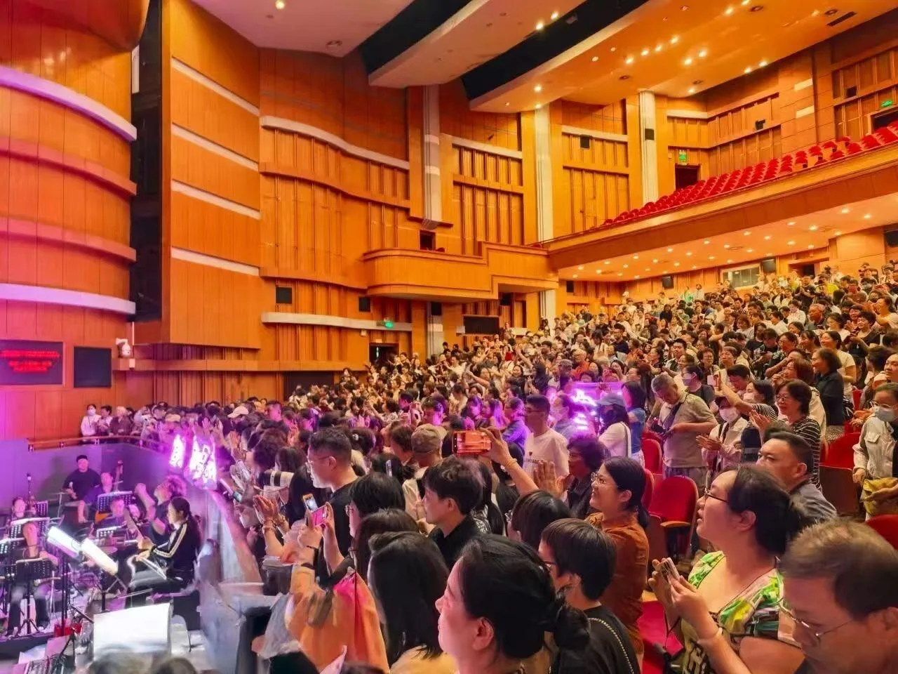 福建芳华越剧院剧目《何文秀》《玉蜻蜓》赴江苏南通首演 - 配图3