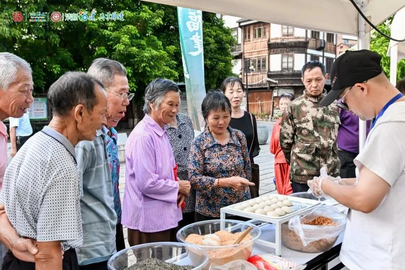 “清新福建 共享非遗”市集走进长汀 古城主会场与闽超赛场联动