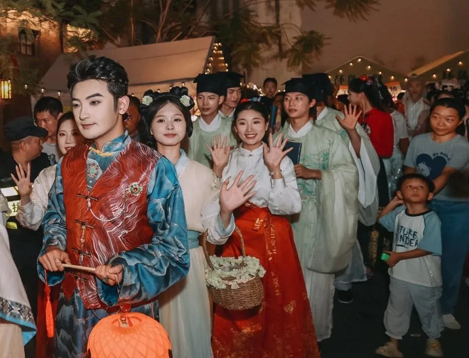 花神巡游、两岸市集、露天电影齐登场！中秋之夜闽台青年嘉年华邂逅福州上下杭 - 配图5