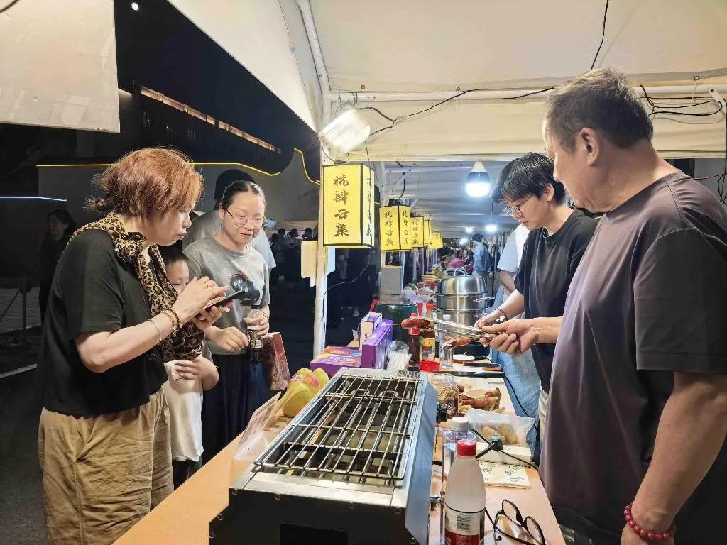 花神巡游、两岸市集、露天电影齐登场！中秋之夜闽台青年嘉年华邂逅福州上下杭 - 配图13