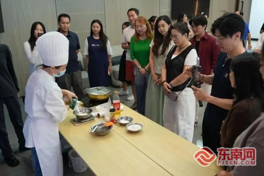中秋问需台胞职工 工会“娘家人”暖心走访