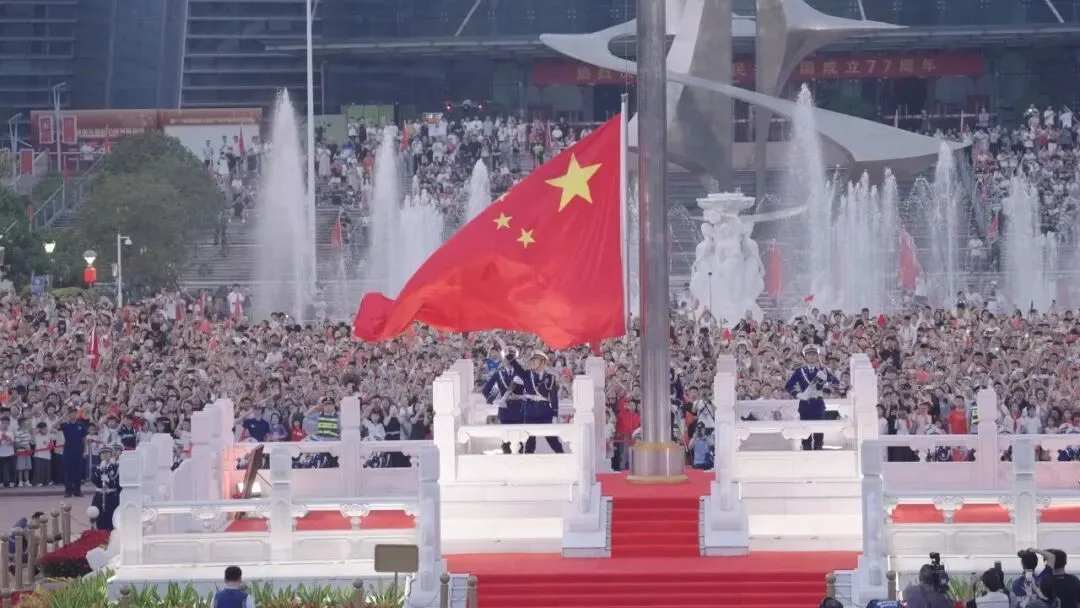 福州五一广场沸腾了!有市民彻夜等候,只为这一幕! 社会 - 配图3