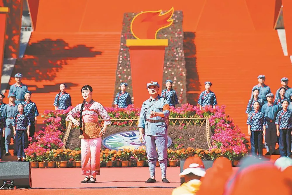 中国文联文艺志愿服务团走进长汀 文教