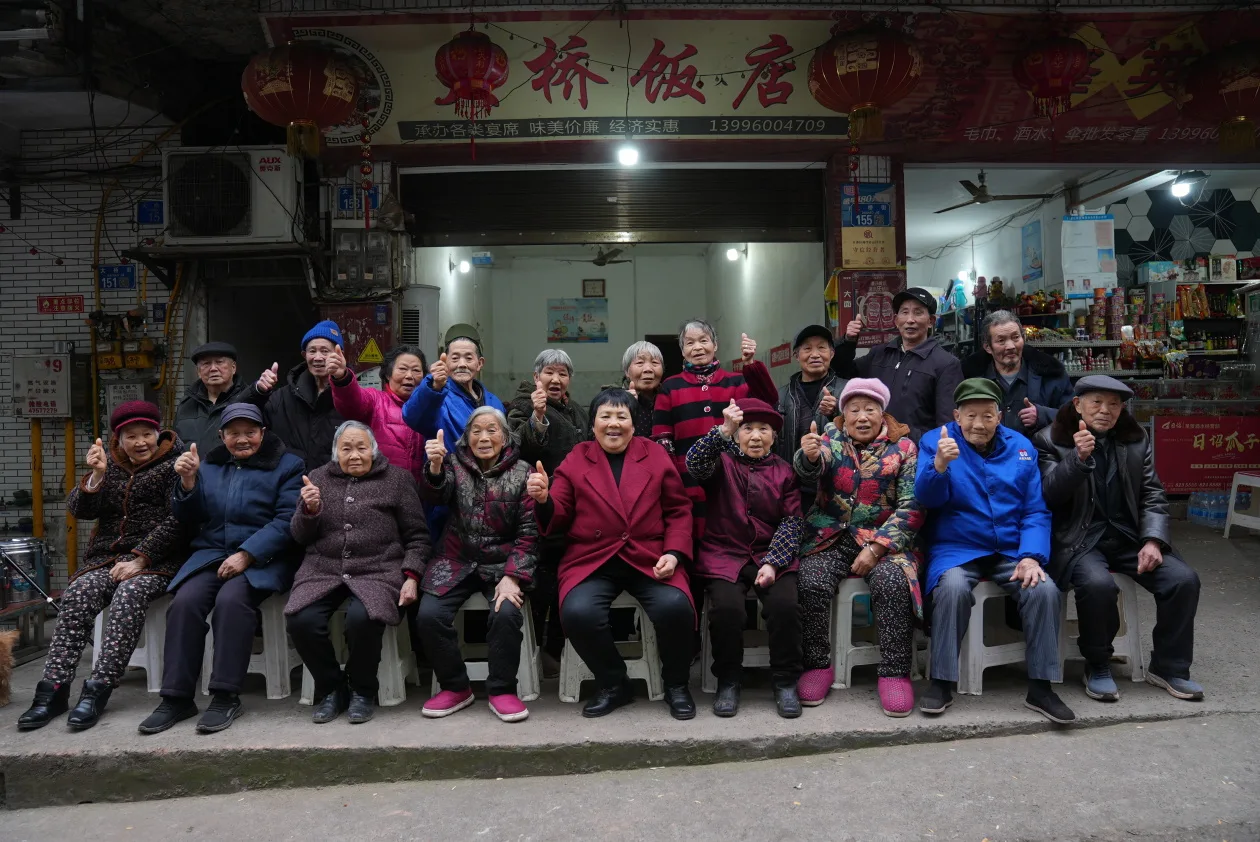 新春走基层 | 一餐热饭 安顿晚年