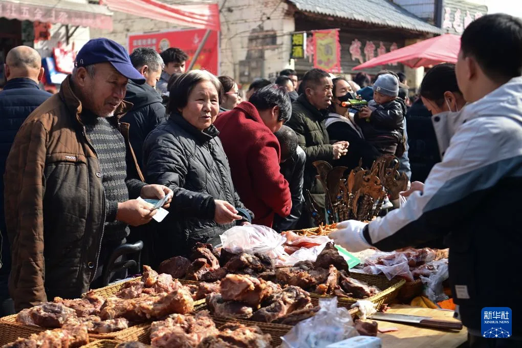 新春走基层丨去秦岭脚下，感受百年大集的新春烟火气