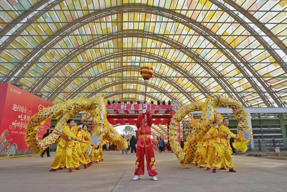 春节“村”游去：非遗绝活撞见市井烟火 文旅消费展现新图景