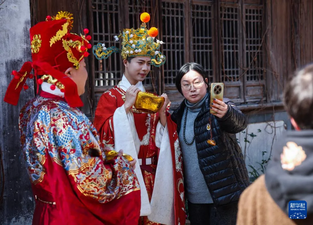 水乡古镇开启春节主题活动