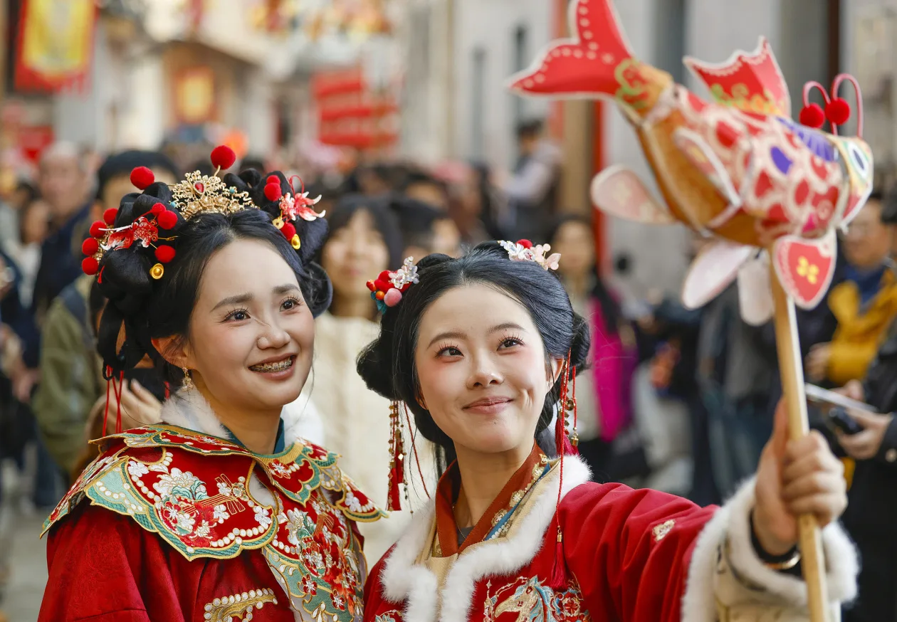 晶采观察丨四大新变化！解锁2026马年“新年味”