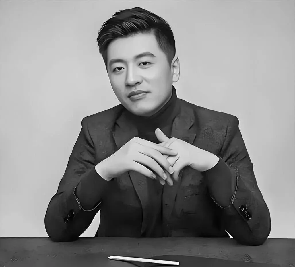 郑州大学校友会发文：沉痛悼念知名校友张雪峰先生