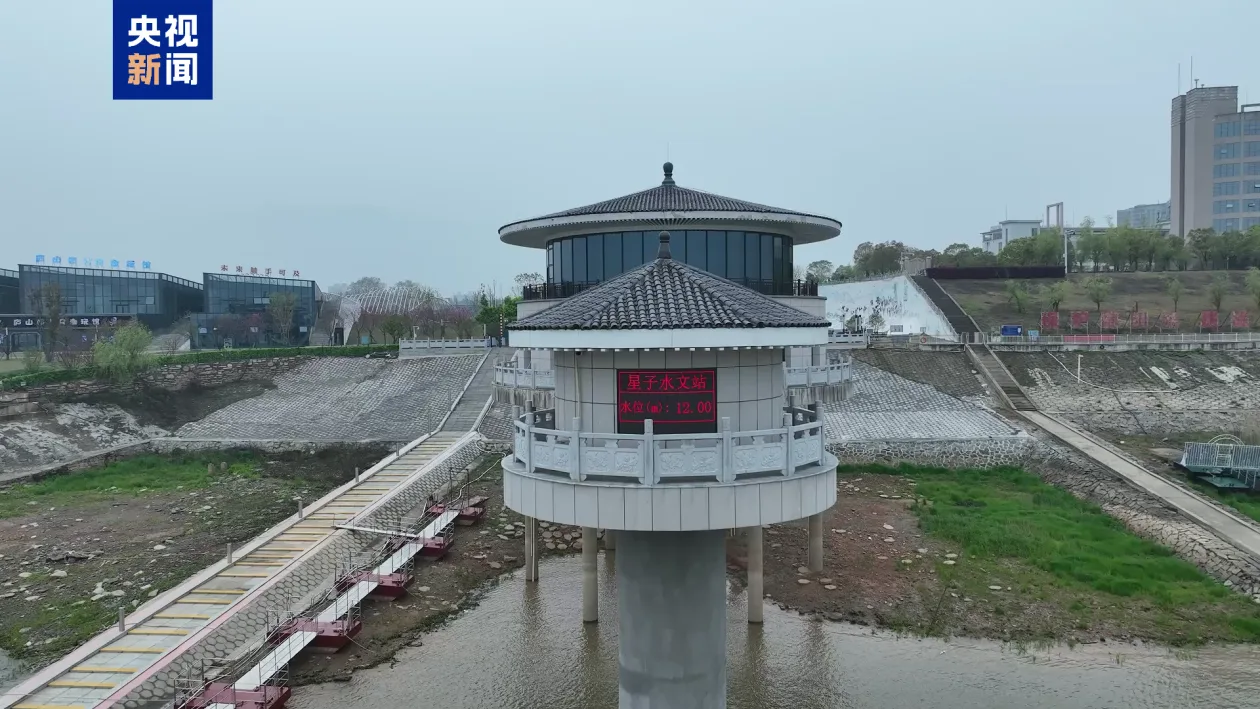 鄱阳湖水位突破12米大关 告别枯水期