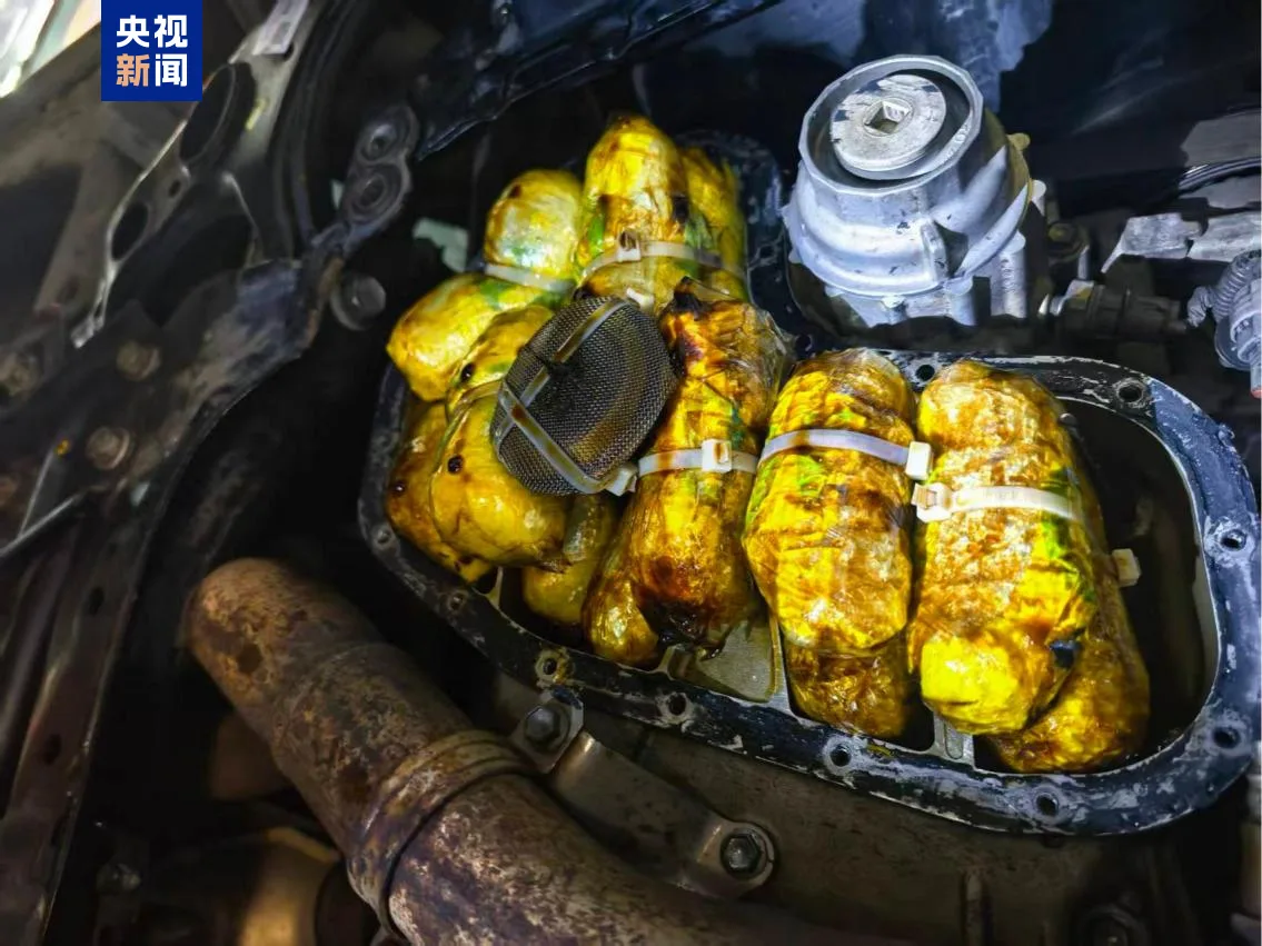 共计17.55千克！港珠澳大桥海关查获一起走私银粒进境案