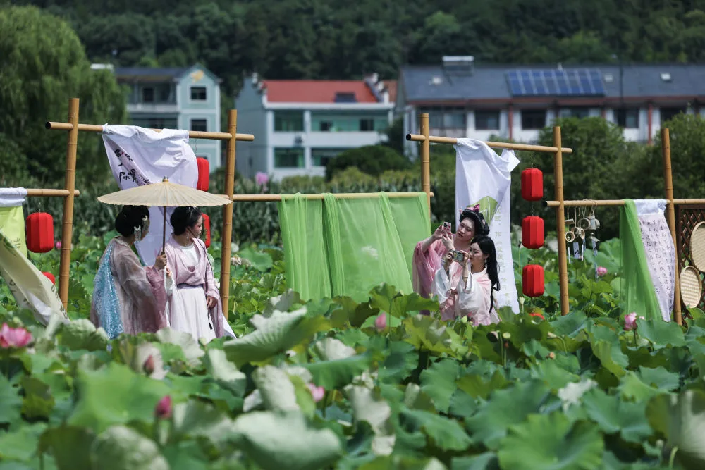 财经聚焦｜多元业态激发夏日经济活力