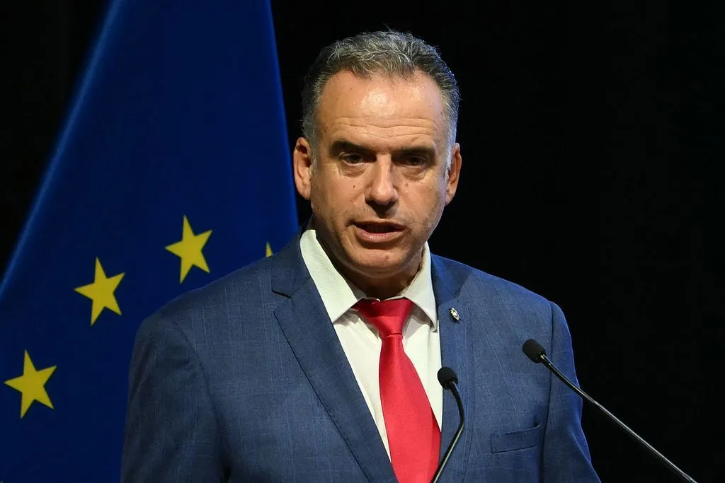 派出超大规模代表团，探索中拉合作新方向，乌拉圭总统率团访华