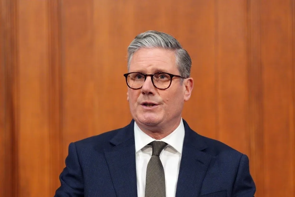 外媒：英国前驻美大使卷入爱泼斯坦案，斯塔默下令展开紧急调查