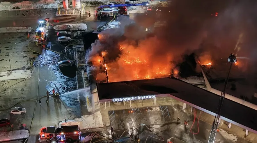 美媒：美国宾夕法尼亚州一医院发生火灾引发大规模应急响应