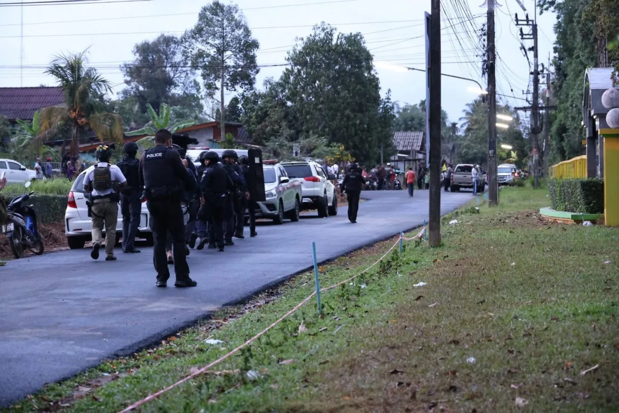 泰国当地政府：枪手挟持师生事件致3人受伤，行凶原因或为对学校教师不满