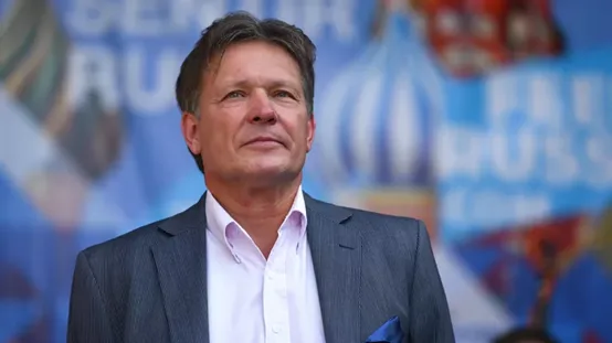 特朗普签令决定对向古巴提供石油的国家采取关税措施，俄大使：完全疯狂