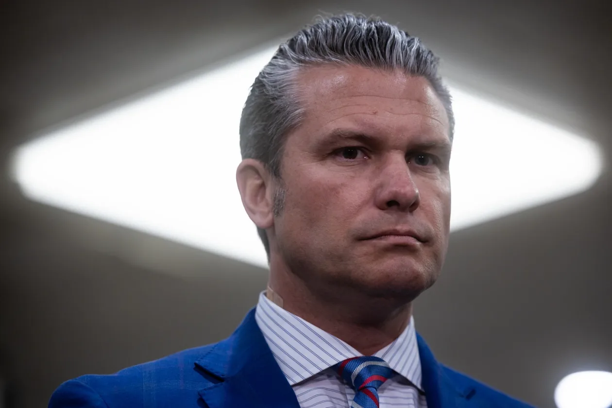 美媒：美防长要求人工智能公司允许军方无限制使用其技术，否则将面临惩罚