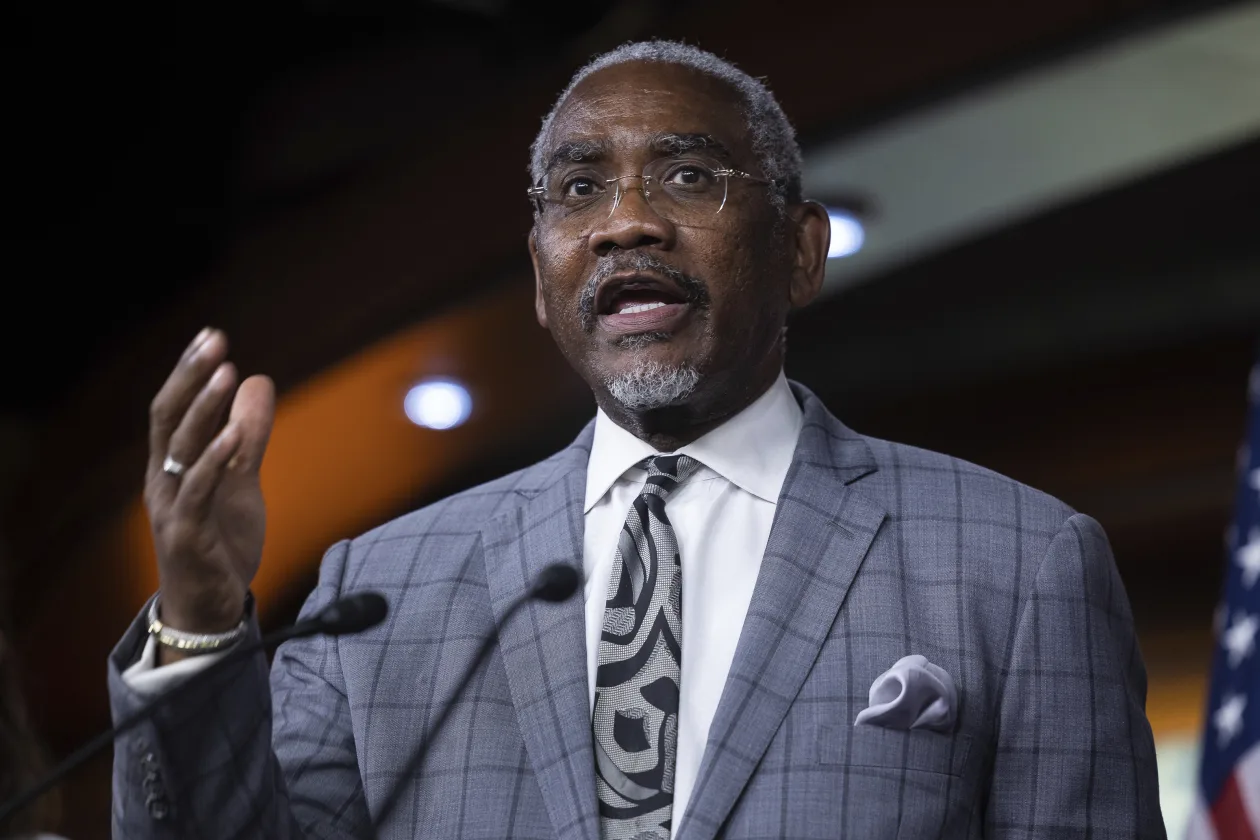 美政府绕过国会紧急批准对以军售，美议员批：暴露特朗普政府战争准备不足