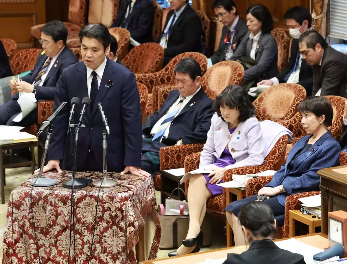 日媒：日本文科相承认出轨丑闻，高市早苗让他“用工作弥补”，引发争议