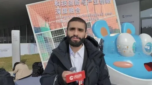 在2026中关村论坛上，埃及企业家点赞中国科技创新：向中国学习