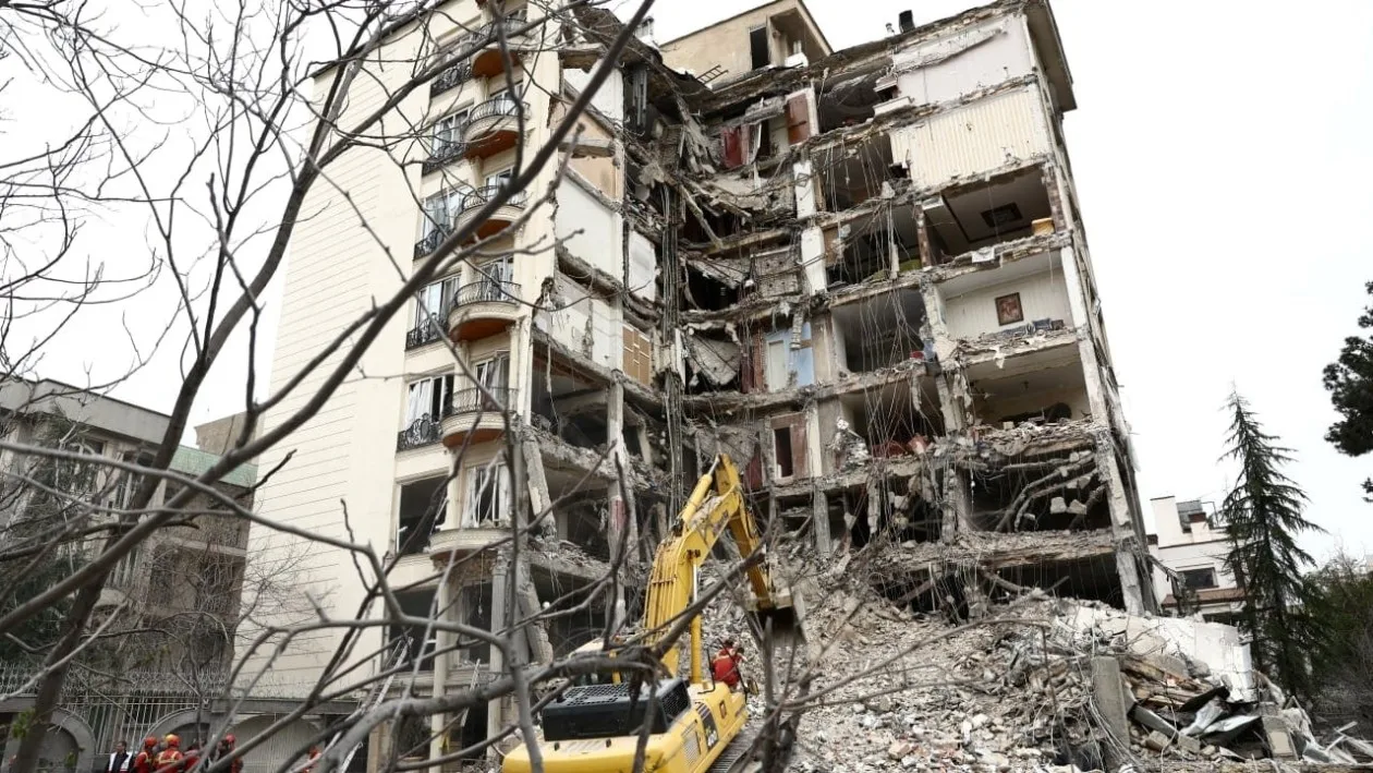 外媒：超百名美国国际法专家联名发表公开信，警告美国对伊朗军事打击可能构成战争罪