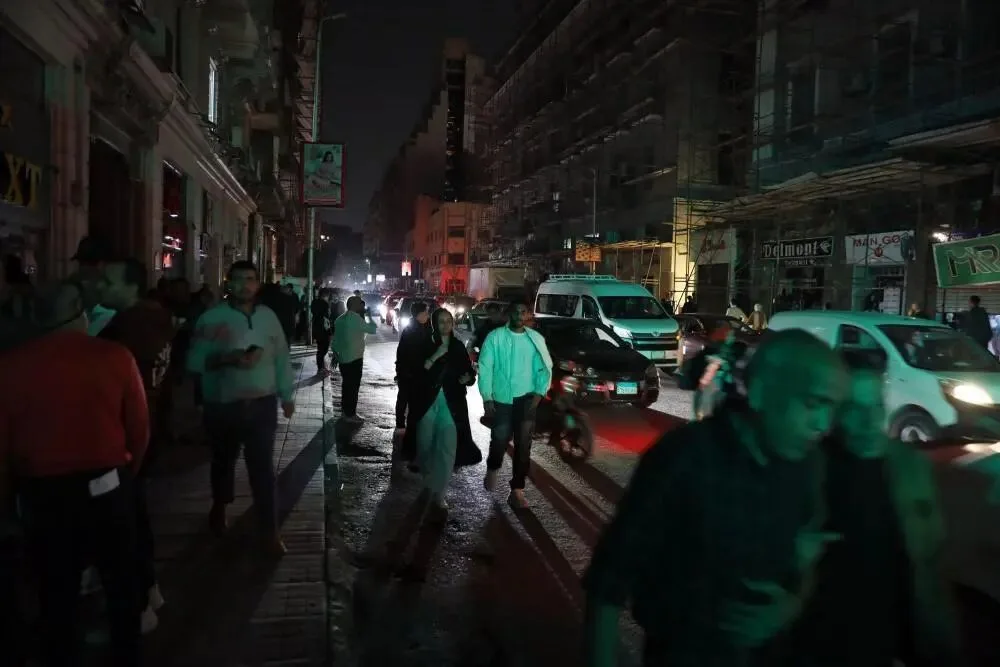 能源危机冲击全球！埃及、斯里兰卡大幅上调电价，马来西亚本月15日起政府部门推行居家办公，日本多地温泉停业