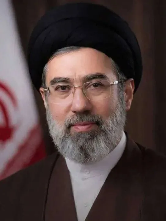 冲突进入第38天，特朗普暗示再次推迟摧毁伊朗能源设施时间，伊朗重申继续封锁霍尔木兹海峡