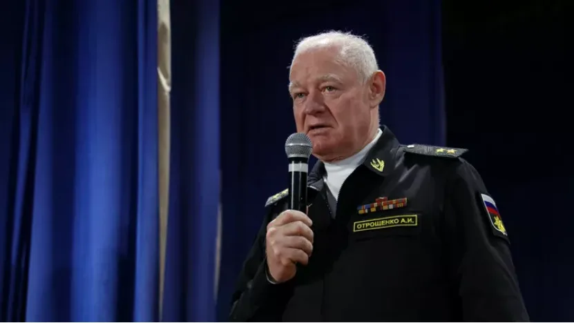 俄媒：俄官员称，北方舰队一军官近日在安-26运输机坠毁事故中身亡