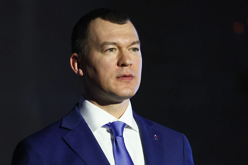 世界泳联允许俄罗斯及白俄罗斯成年选手使用本国国旗、国歌及队服参赛，俄体育部长：欢迎