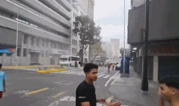 委内瑞拉发生7级左右地震 美国发布海啸预警