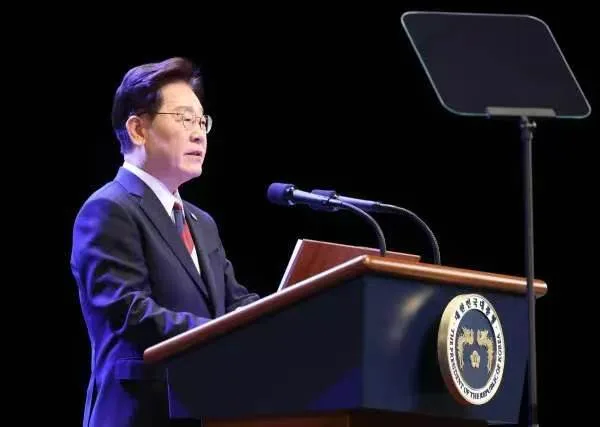 李在明：将追缴亲日反民族行为者非法聚敛的财产并严肃追责