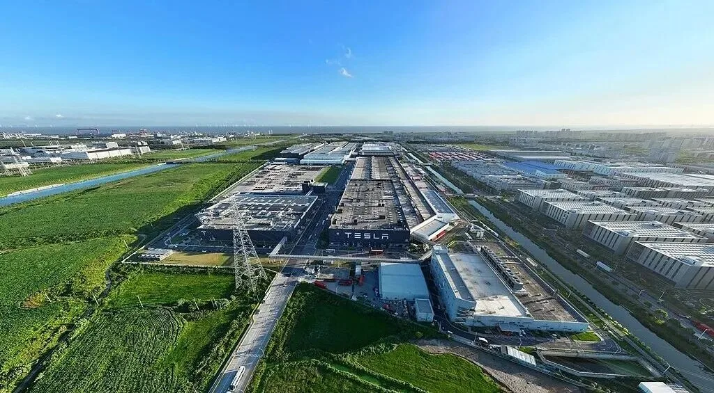 马斯克再次力荐中国：“只要时间允许就一定要去中国看看，中国值得一看的东西太多”