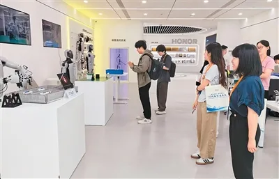 书写两岸融合发展“生动图景”