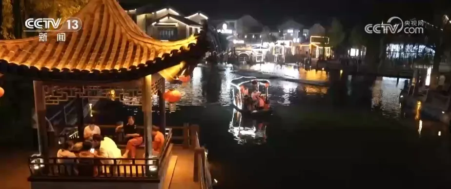 人气火、消费旺!“夜”态万千、场景上“新”助推夏日夜经济热力值飙升 - 配图2