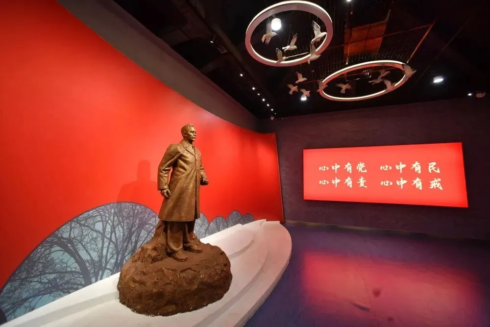【学习小组】“这种‘潜绩’,是最大的‘显绩’”|总书记深“话”政绩观⑦