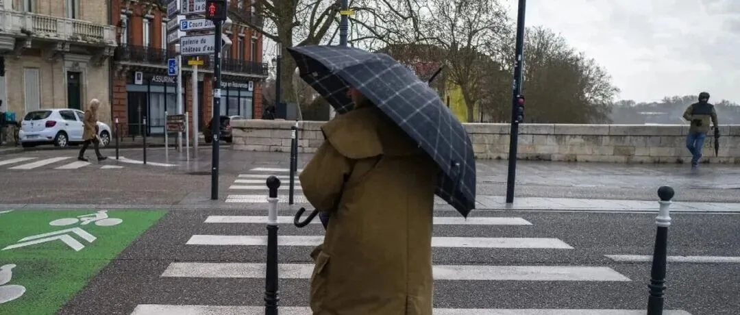 骤降10度，法国的倒春寒来了！咋办？谷物里含致癌物，法国居民受镉污染严重；法国经济将受全球动荡冲击