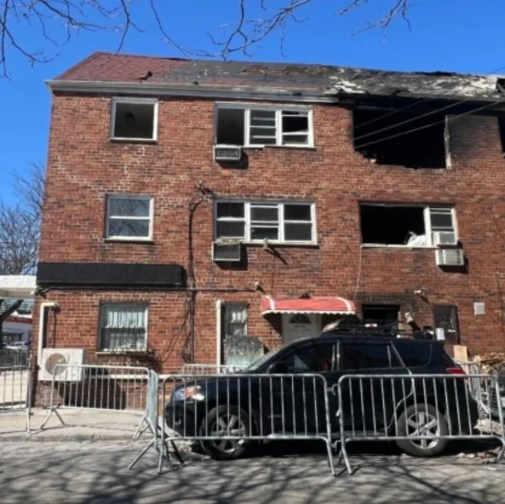 驱逐令刚下达4天，这栋楼就烧了！纽约华人区大火被定性“他杀”，4人死亡