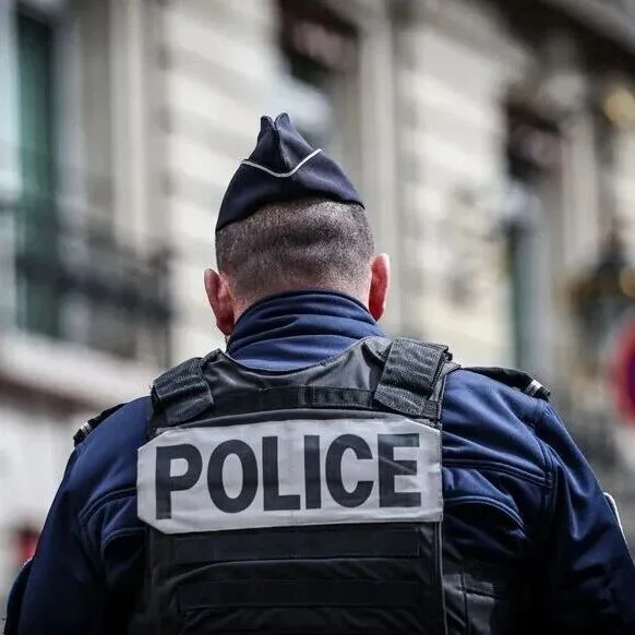 巴黎惊现裸女坠楼身亡！伴侣是知名导演，已被逮捕