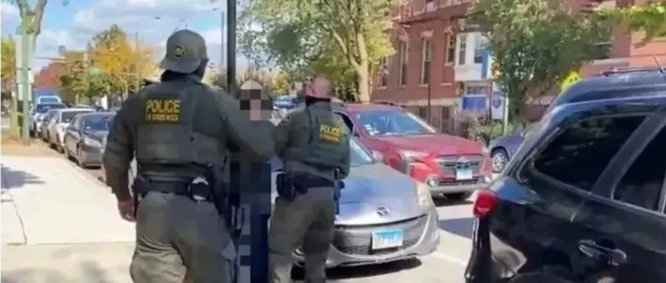 突发！美国一地移民大扫荡：28名华人被拘押，11人已被驱逐出境...