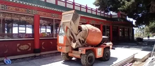 【欧浪】中餐馆受市政工程影响被迫停业  业主多次申诉也徒劳